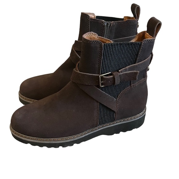 NWOT Donald Pliner Size 6 Buckled Lug Sole Ankle Bootie Brown $268 - Picture 1 of 6